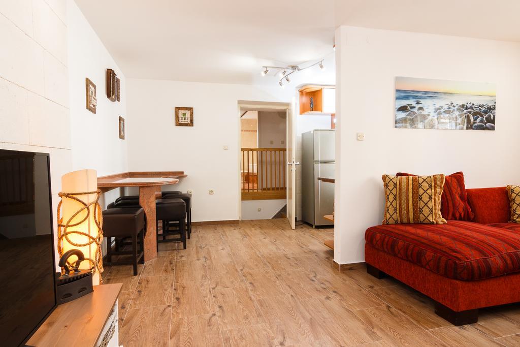 Split Inn Apartments Bagian luar foto